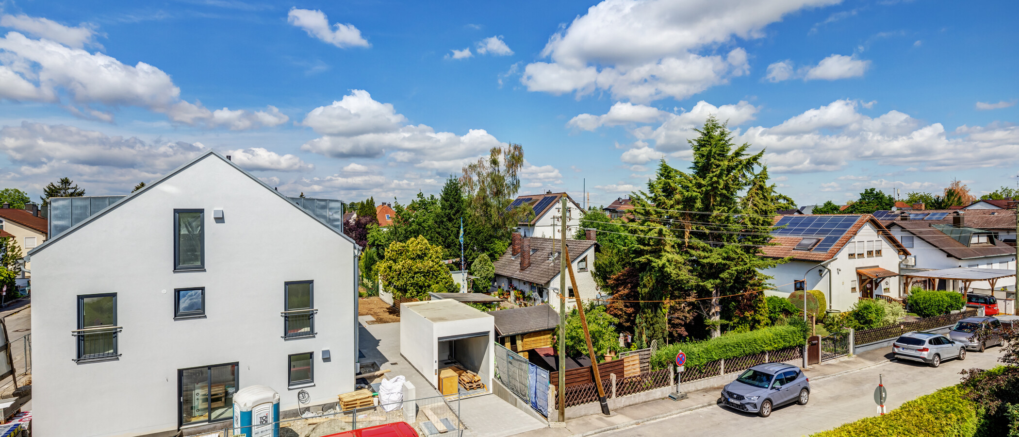 Половина двухквартирного жилого дома München Feldmoching 03 вид из окна 14917