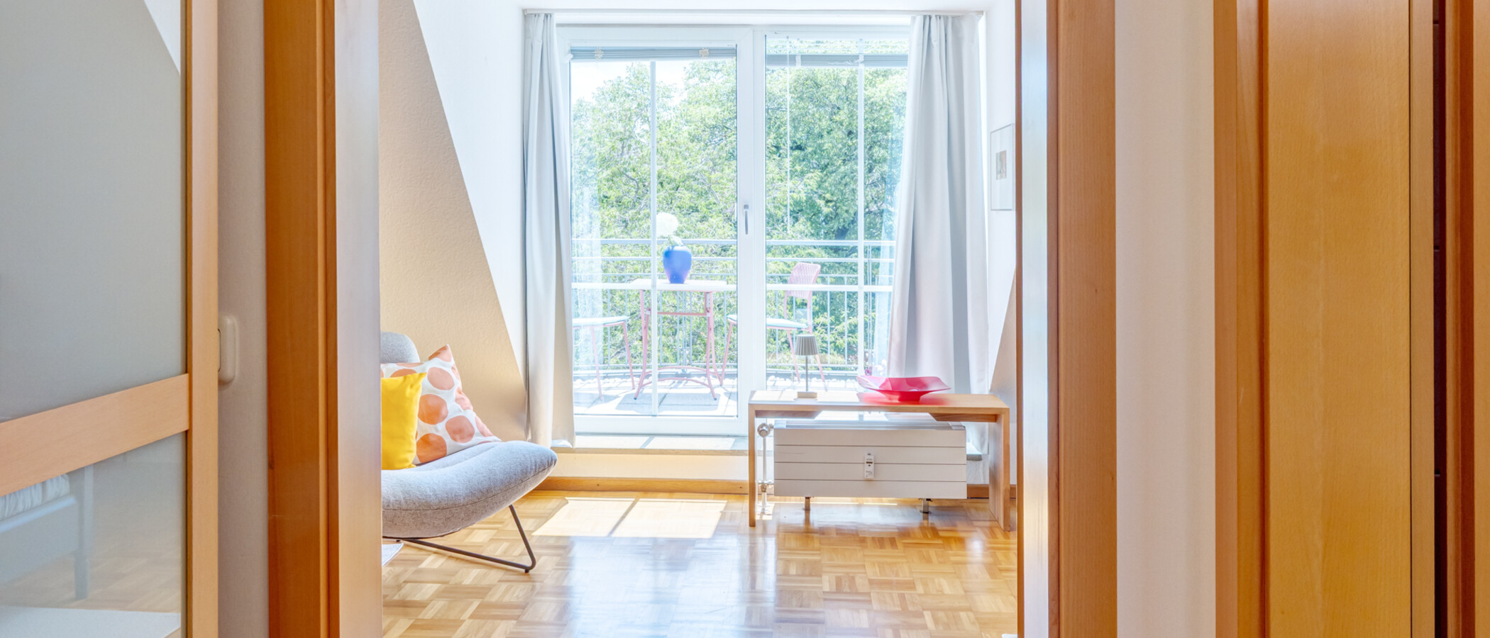 мансардная квартира München Obermenzing 01 коридор 14927
