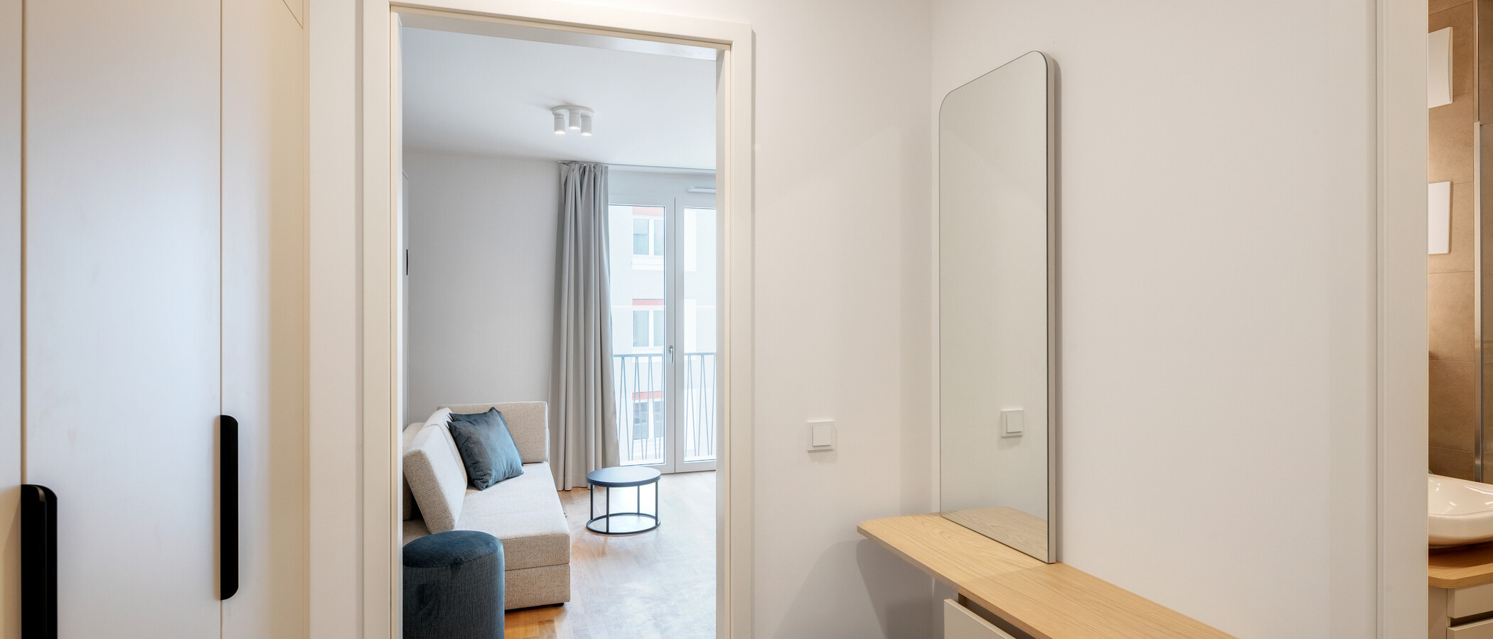 квартира München Berg am Laim 01 коридор 14939
