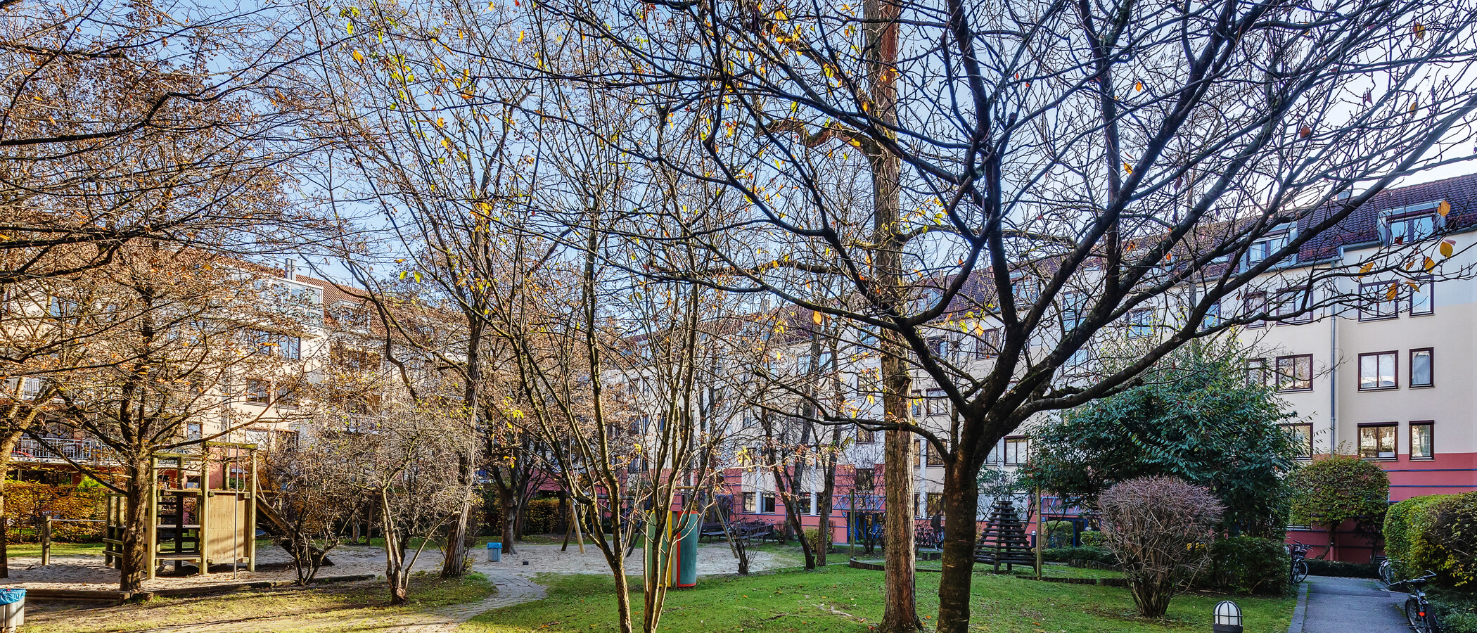 квартира München Schwabing-Nord (zw. Belgrad- & Leopoldstraße) 01 внутренний двор  1494