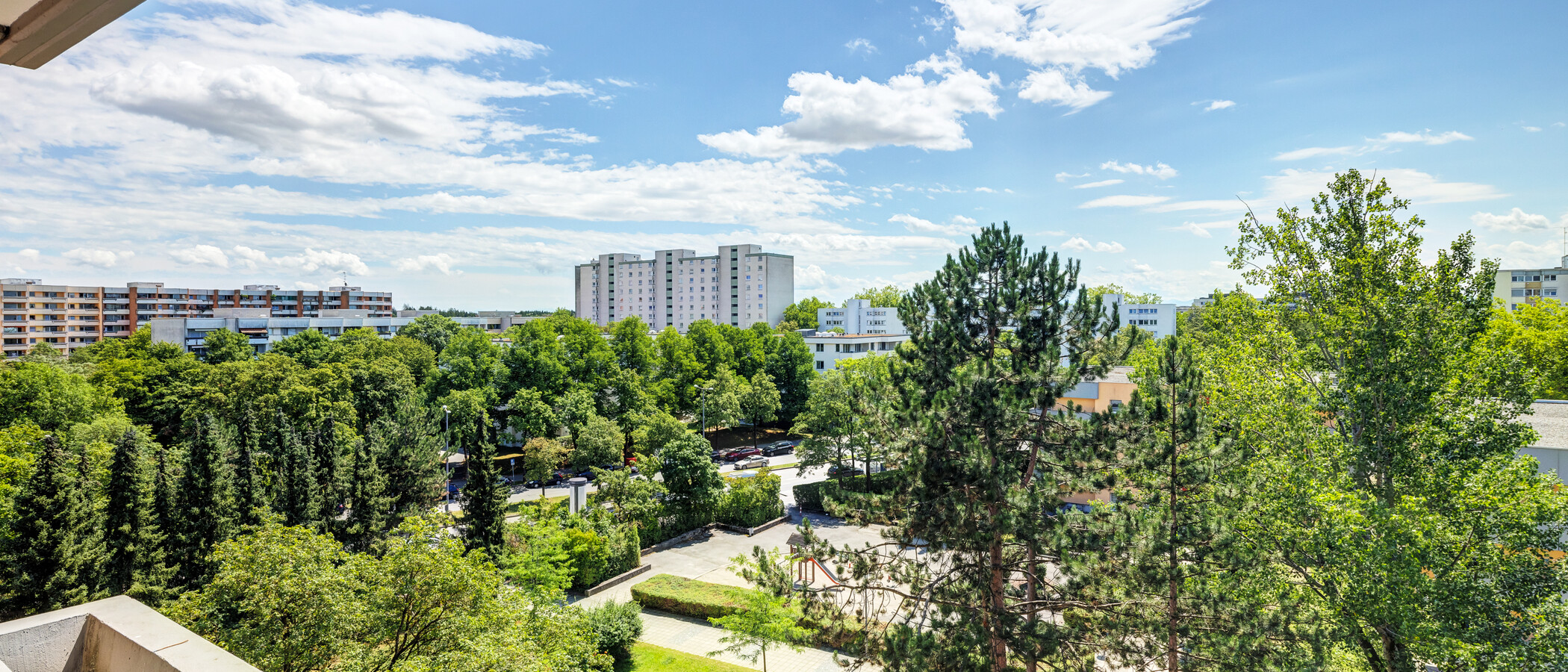квартира München Neuperlach 01 вид из окна 14948