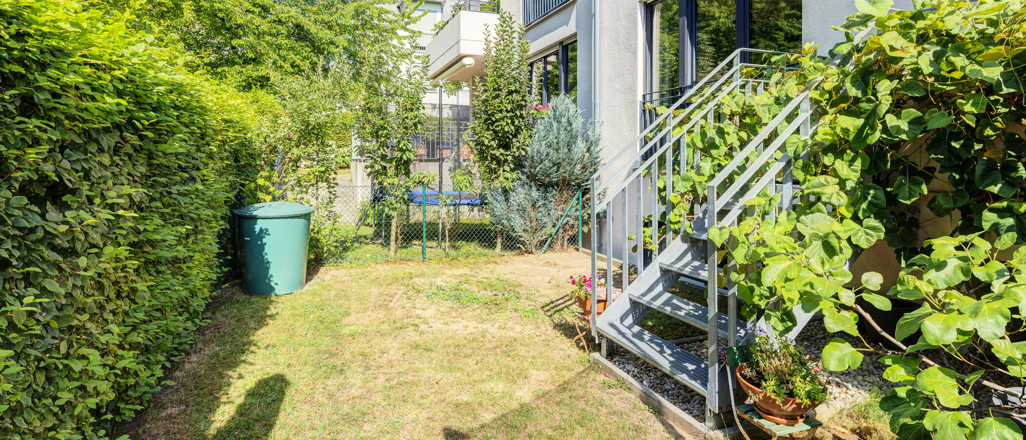 двухэтажная квартира München Oberföhring 02 сад 14969
