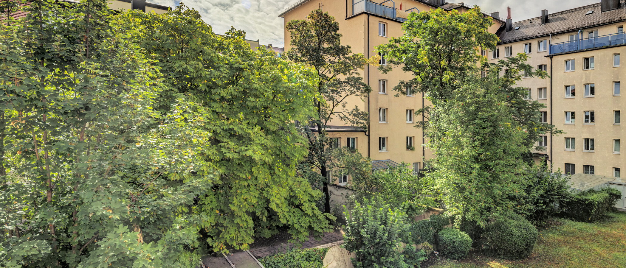 квартира München Maxvorstadt - Museumsviertel 02 вид из окна 14980