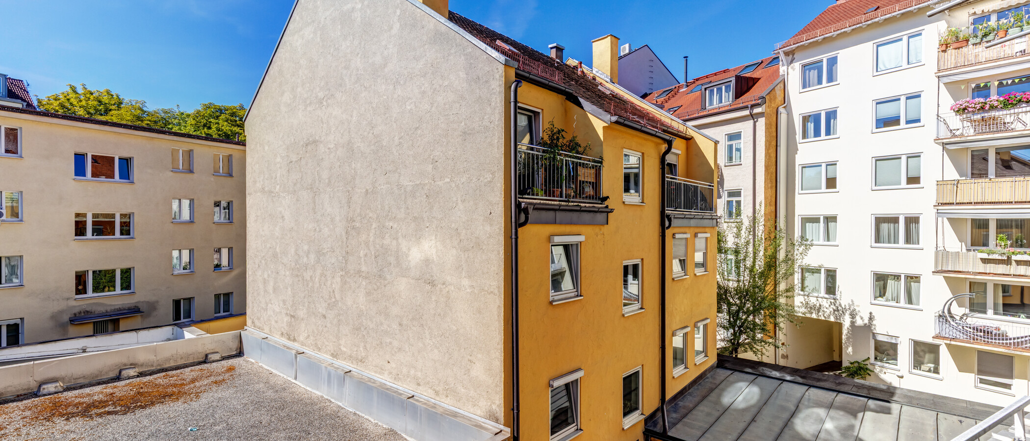 квартира München Maxvorstadt - Universitätsviertel 01 вид из окна 14992