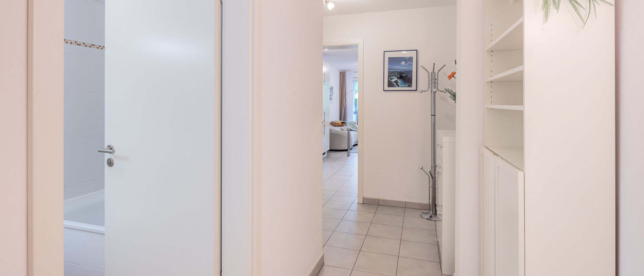 квартира München Neuhausen 01 коридор 15009