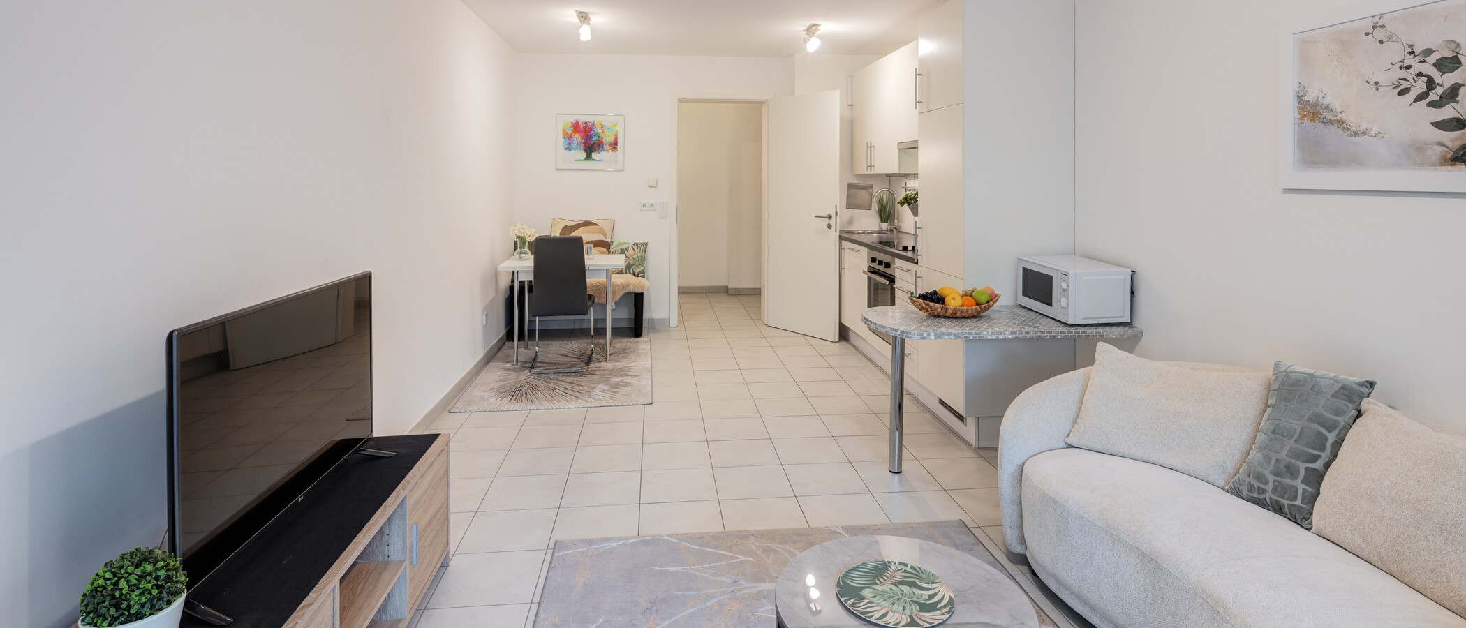 квартира München Neuhausen 03 жилое пространство 15009