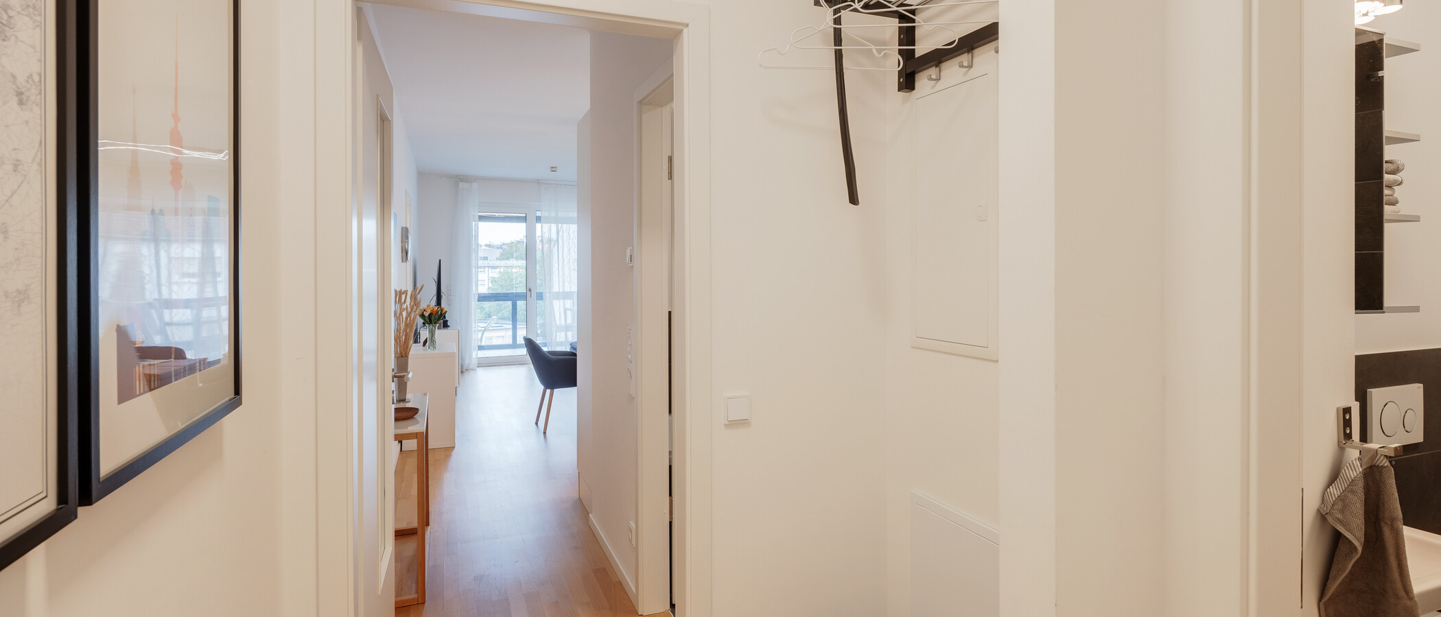 квартира München Neuhausen 01 коридор 15011