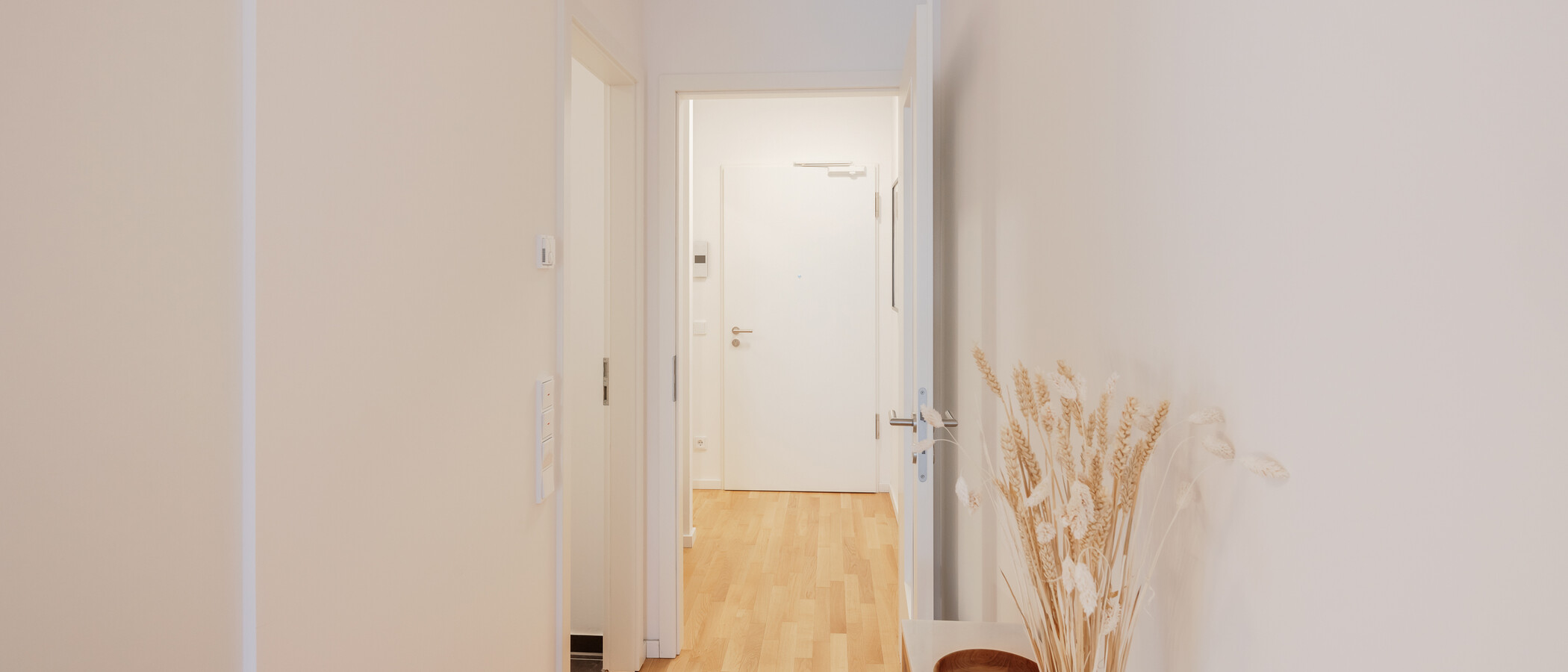 квартира München Neuhausen 02 коридор 15011