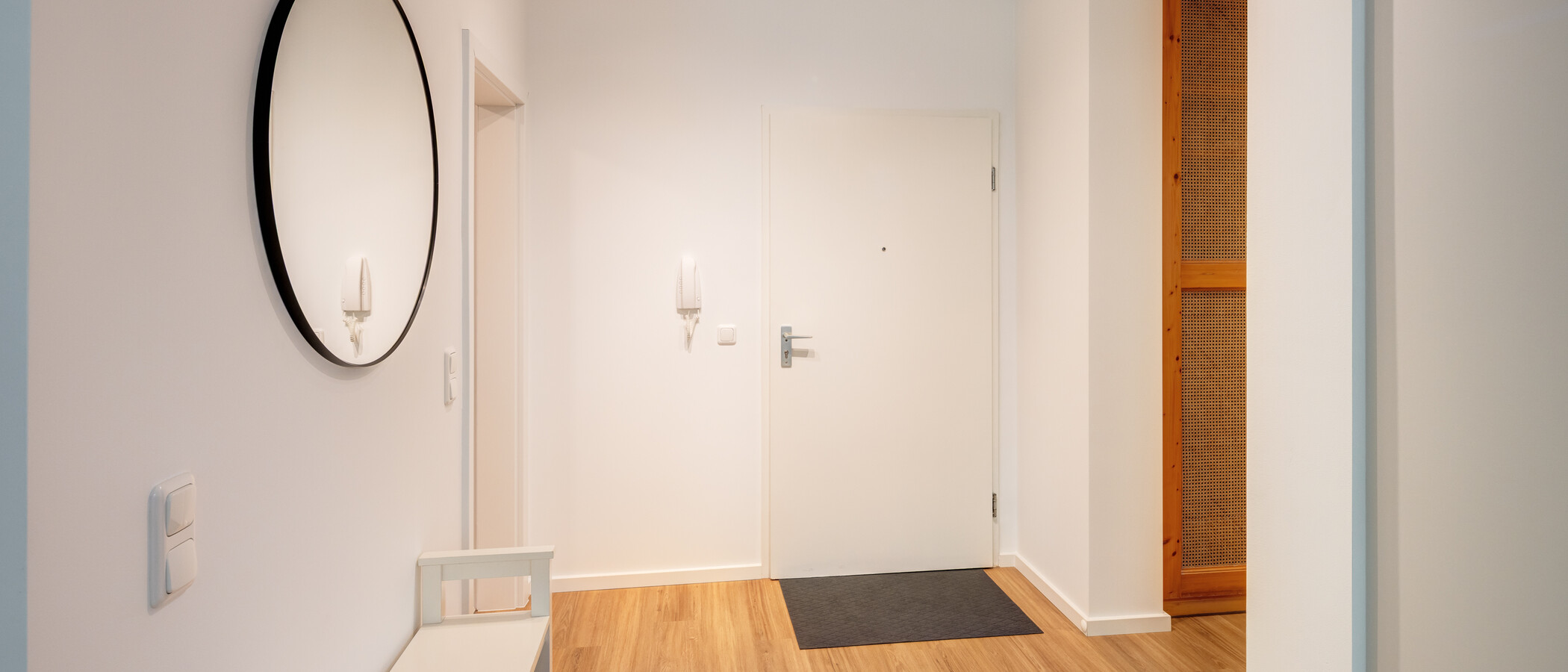 квартира с садом München Gärtnerplatzviertel 01 коридор 15016