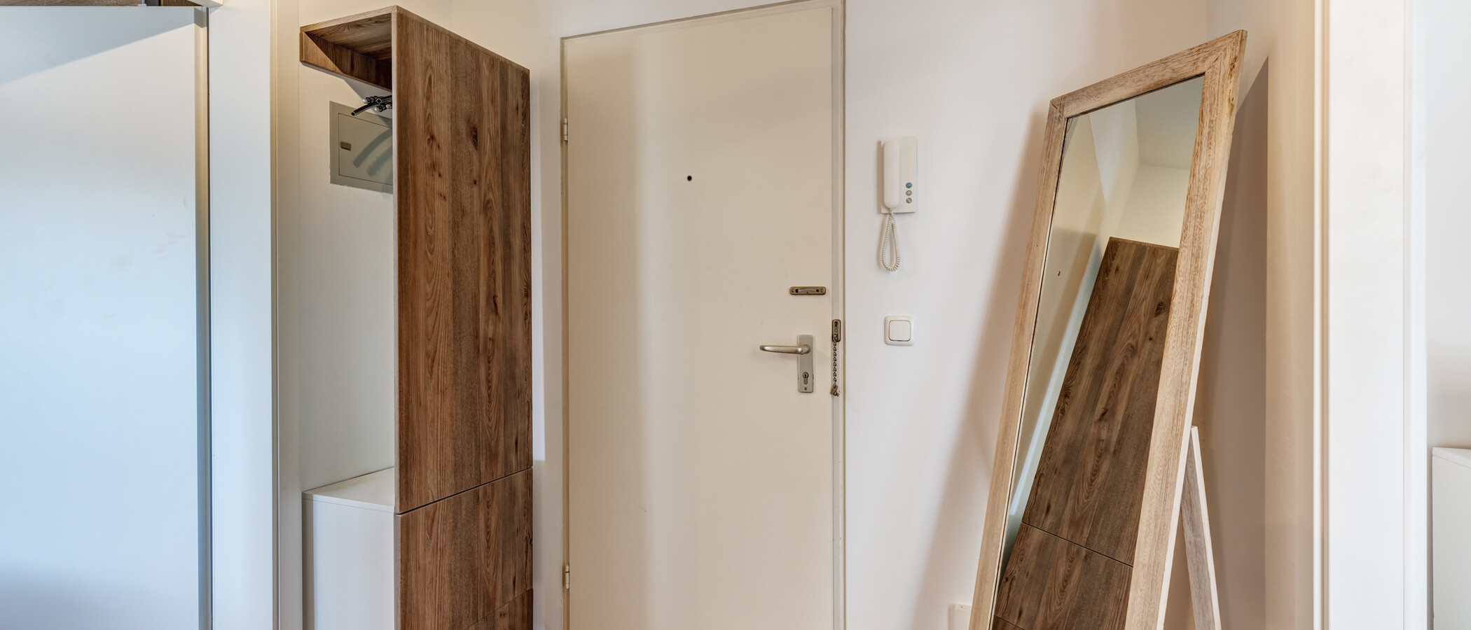 квартира München Neuperlach 04 коридор 15020