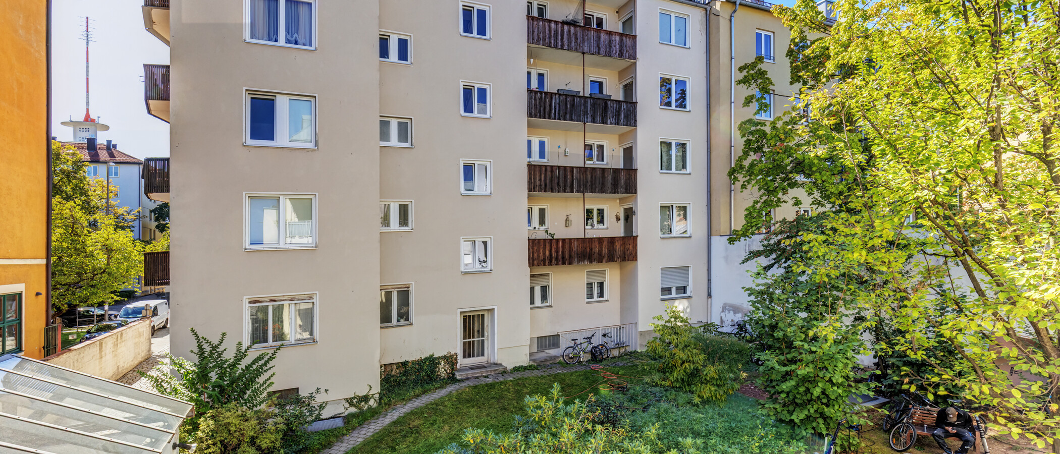 квартира München Maxvorstadt - Westen 01 вид из окна 15027