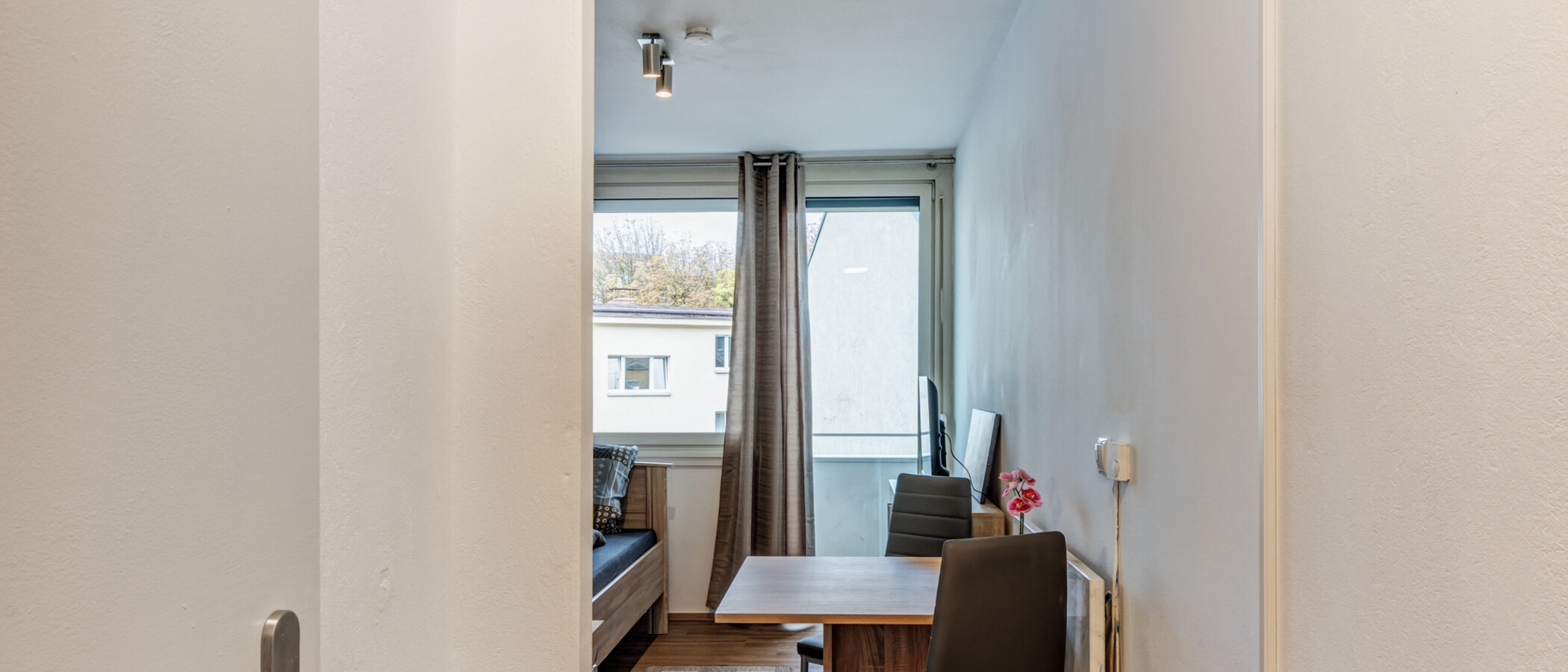 квартира München Maxvorstadt - Universitätsviertel 02 коридор 15042
