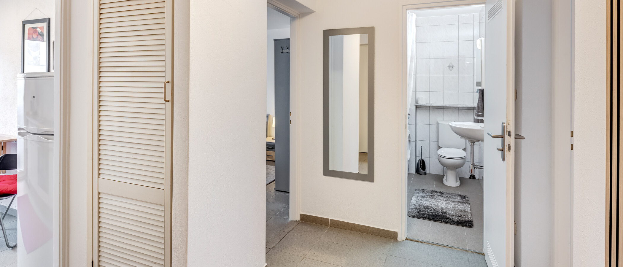 квартира München Maxvorstadt - Rund um den Josephsplatz 01 коридор 1522