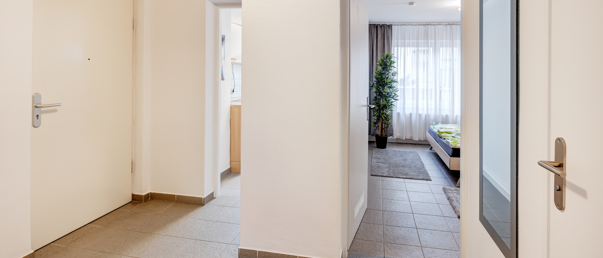 квартира München Maxvorstadt - Rund um den Josephsplatz 04 коридор 1522