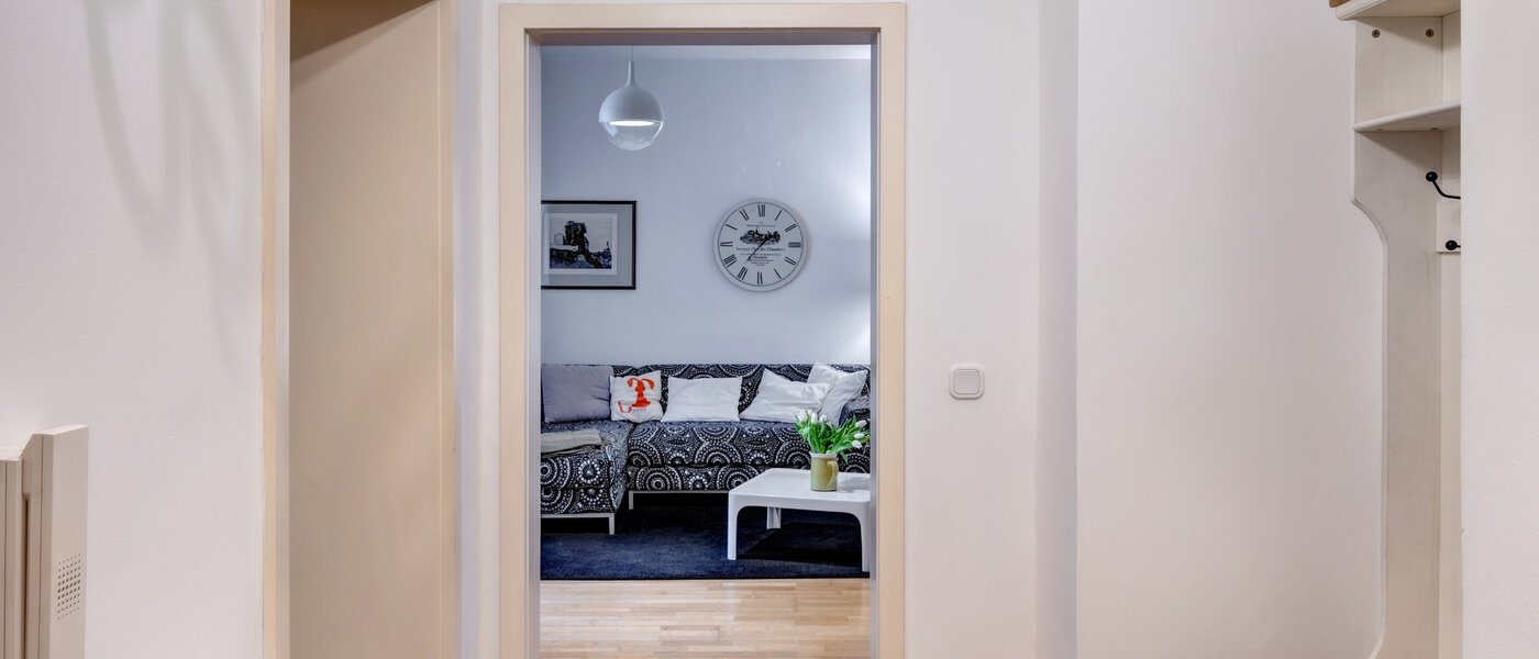 квартира München Neuhausen 01 коридор 1537