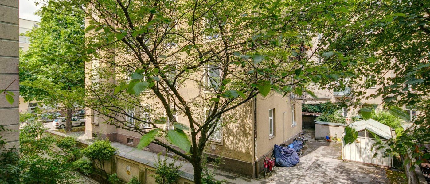 квартира München Neuhausen 01 вид из окна 1537