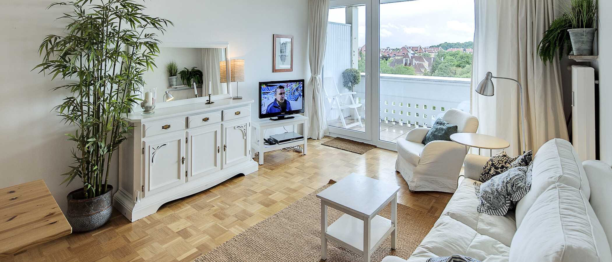 квартира München Schwabing-Nord (zw. Belgrad- & Leopoldstraße) 01 гостиная 1541