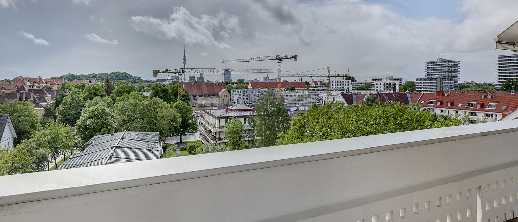 квартира München Schwabing-Nord (zw. Belgrad- & Leopoldstraße) 01 вид из окна 1541