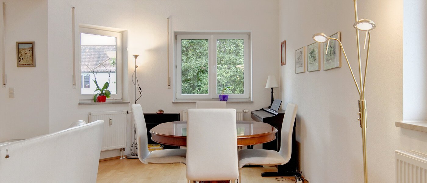 двухэтажная квартира München Waldtrudering 02 столовая 1557