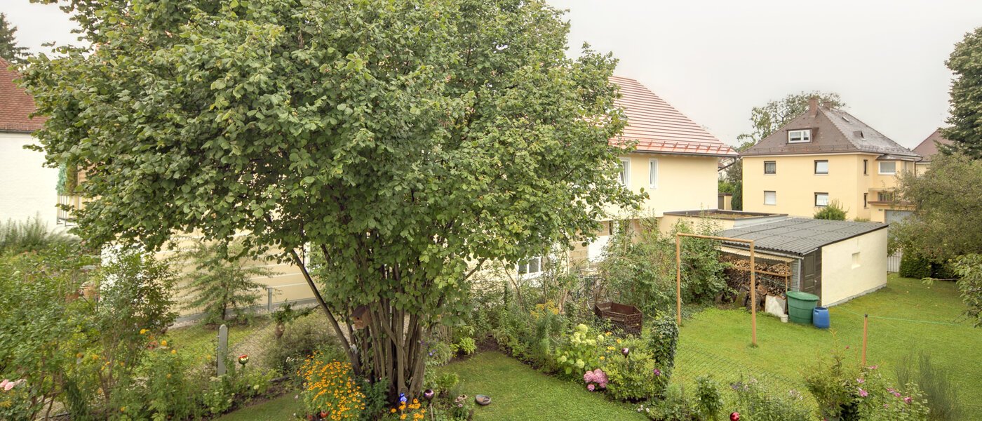 двухэтажная квартира München Waldtrudering 01 вид из окна 1557