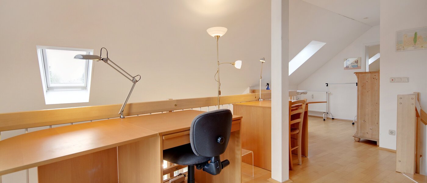 двухэтажная квартира München Waldtrudering 02 рабочая зона 1557