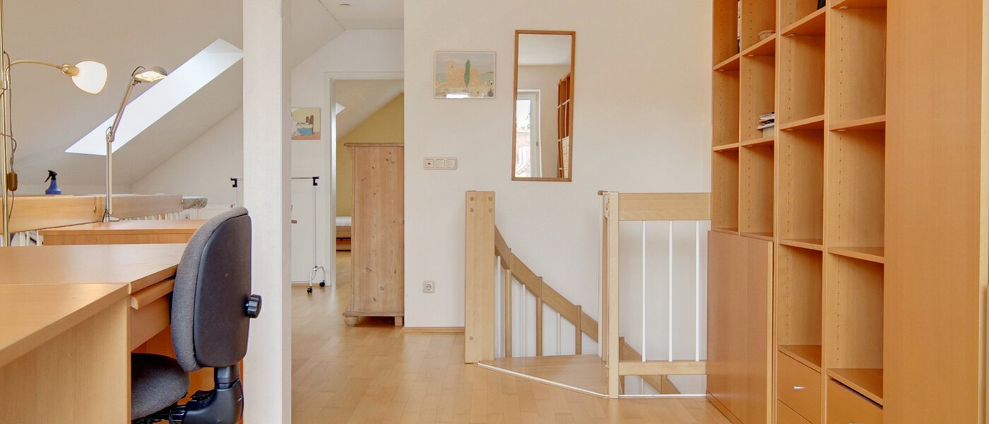 двухэтажная квартира München Waldtrudering 03 рабочая зона 1557