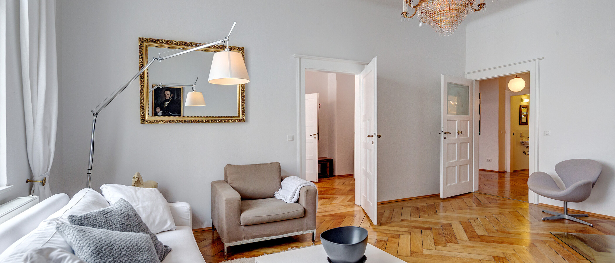 квартира München Schwabing (links der Leopoldstraße) 04 гостиная 1624