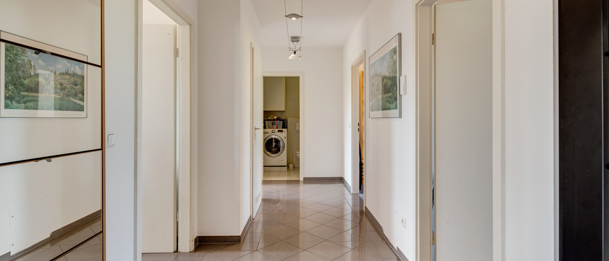 мансардная квартира München Johanneskirchen 01 коридор 164