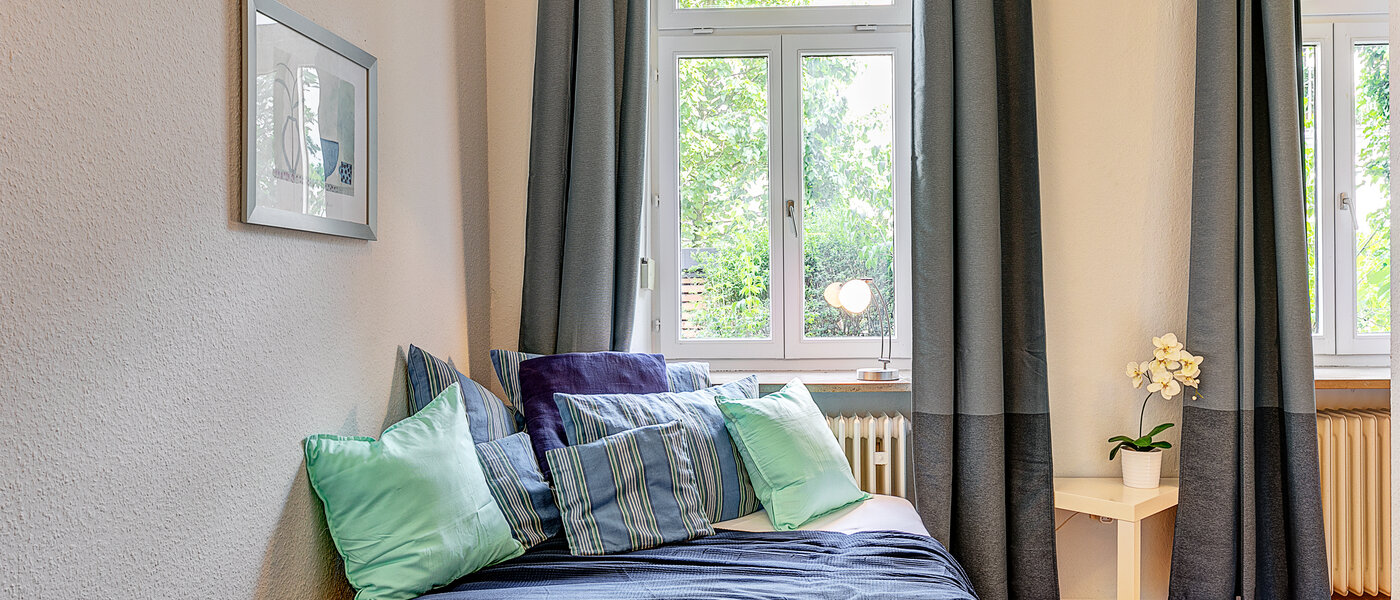 квартира München Schwabing (rechts der Leopoldstraße) 02 зона для сна 1666