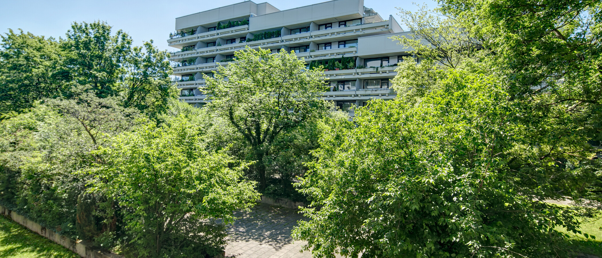 квартира München Schwabing-Nord (zw. Belgrad- & Leopoldstraße) 02 вид из окна 1675