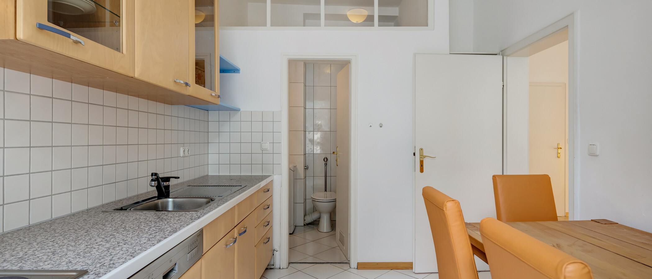 квартира München Schwabing (links der Leopoldstraße) 03 кухня 1680