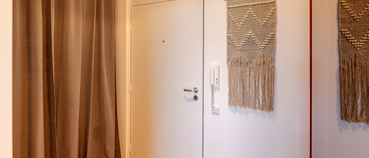 квартира München Schwabing-Nord (zw. Leopoldstraße & Englischen Garten) 02 коридор 1739