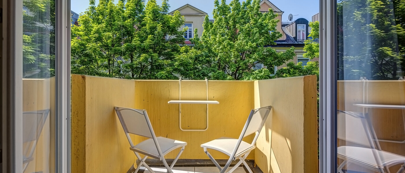 квартира München Schwabing-West (rund um den Hohenzollernplatz) 01 балкон 2152