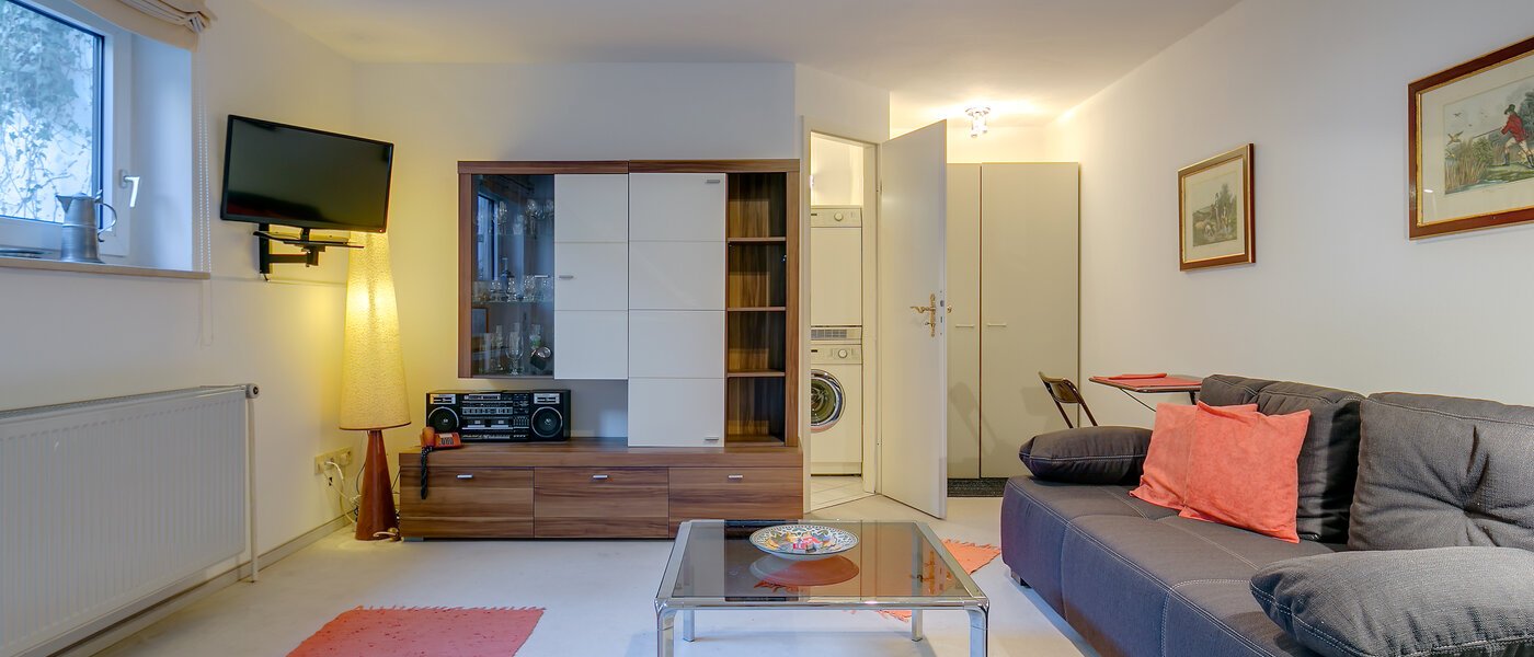 подвальная квартира Pullach im Isartal 04 гостиная 2191