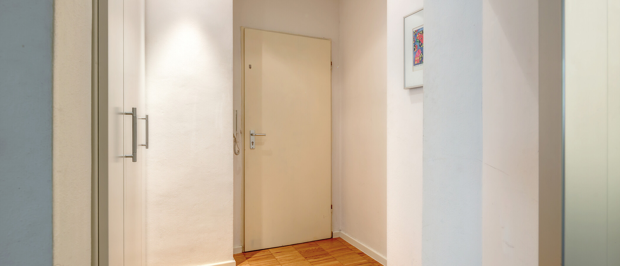 квартира München Maxvorstadt - Universitätsviertel 01 коридор 2228