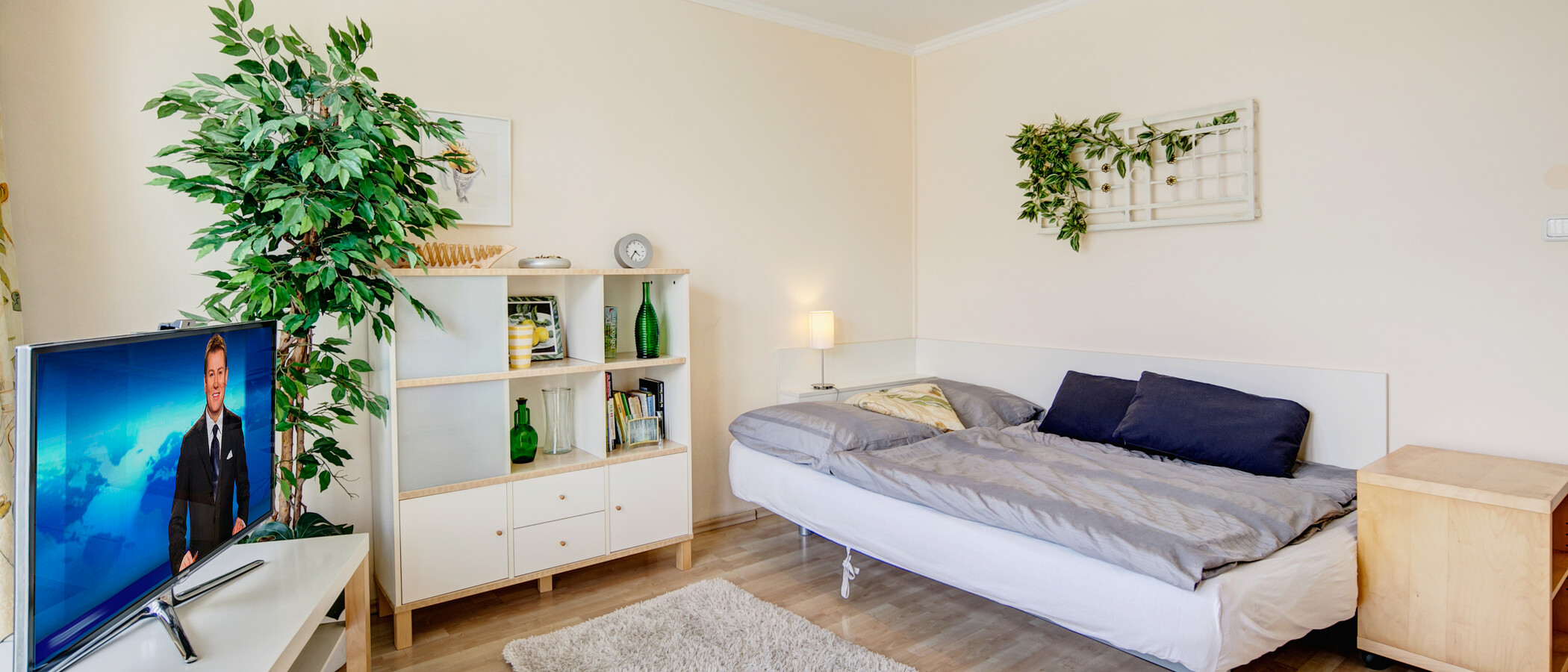 квартира München Schwabing (links der Leopoldstraße) 02 гостиная 2236