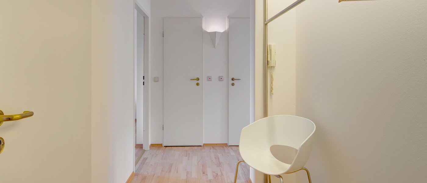 квартира München Maxvorstadt - Museumsviertel 01 коридор 2248