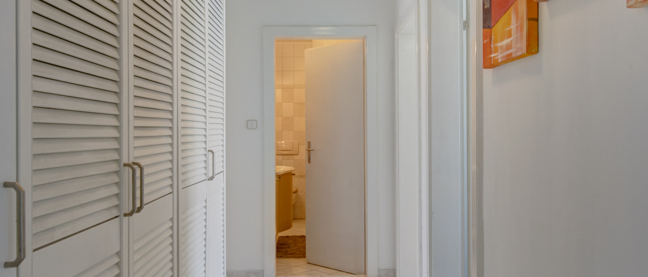 квартира München Schwabing-West (rund um den Bonner Platz) 01 коридор 230