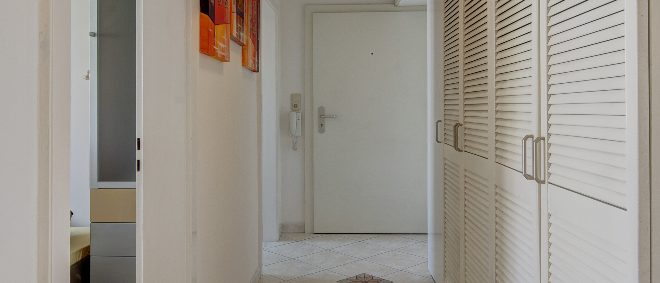 квартира München Schwabing-West (rund um den Bonner Platz) 02 коридор 230