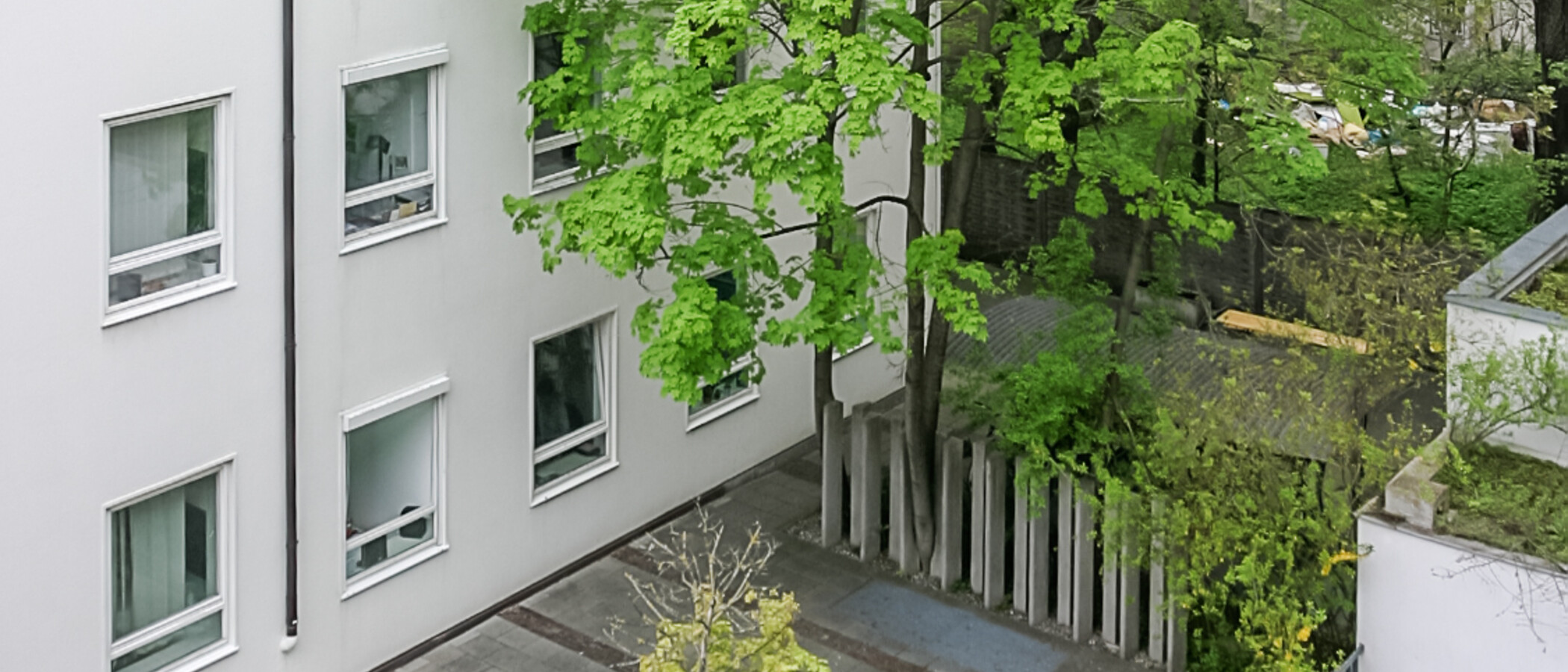 квартира München Schwabing (links der Leopoldstraße) 01 вид из окна 2333