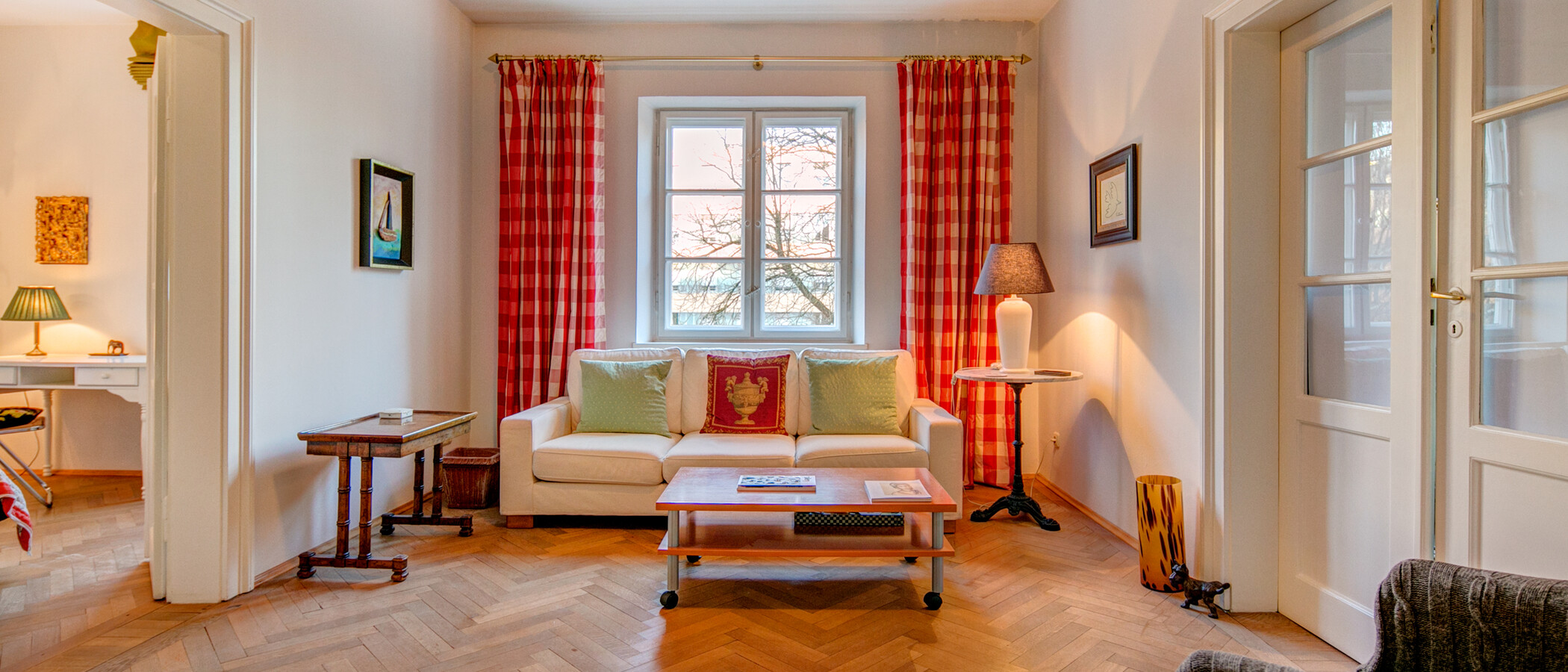 квартира München Moosach 01 гостиная 2354