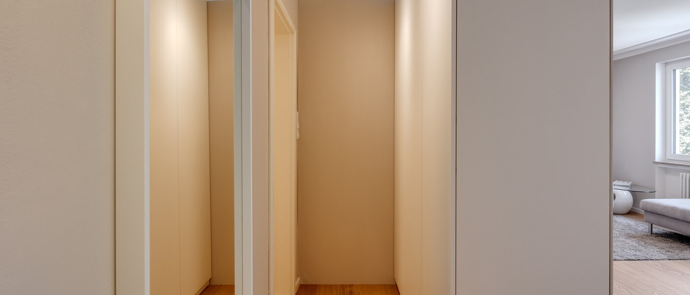 квартира München Schwabing (links der Leopoldstraße) 03 коридор 2407