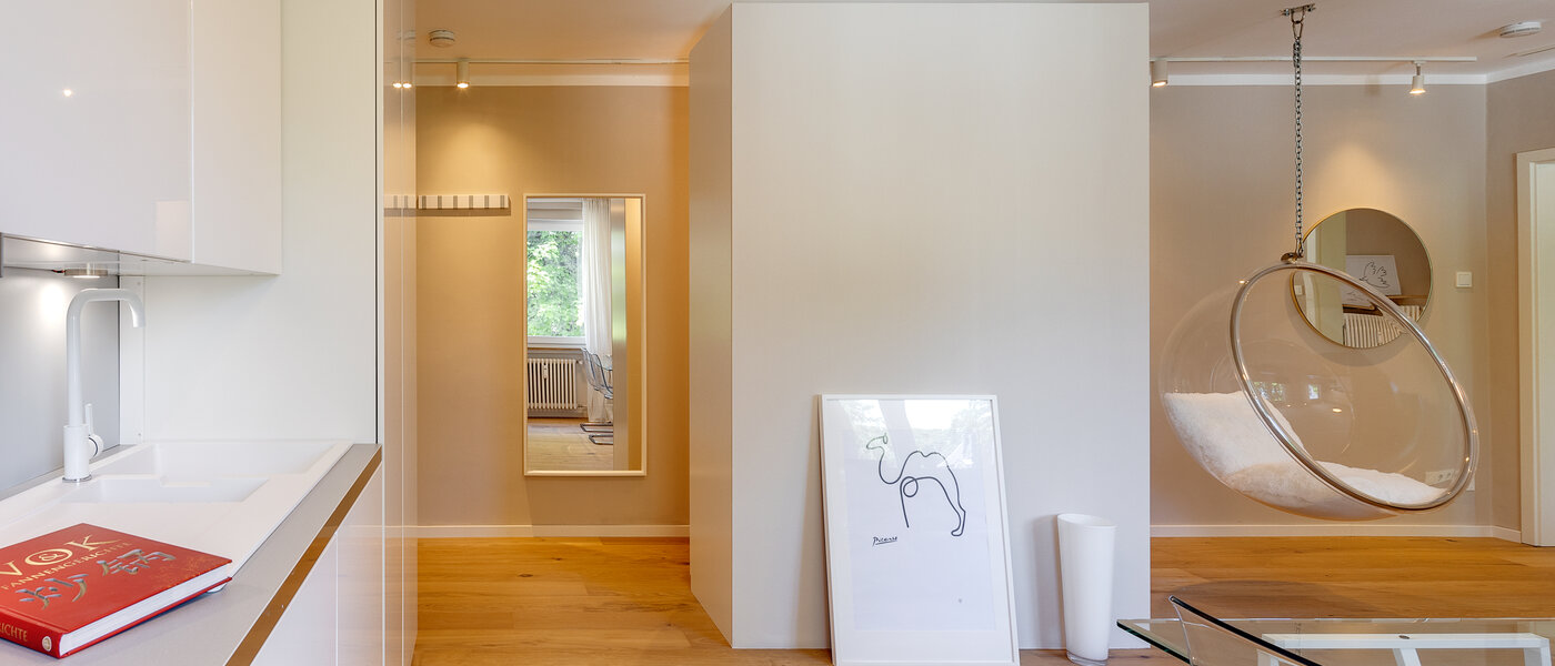 квартира München Schwabing (links der Leopoldstraße) 04 коридор 2407