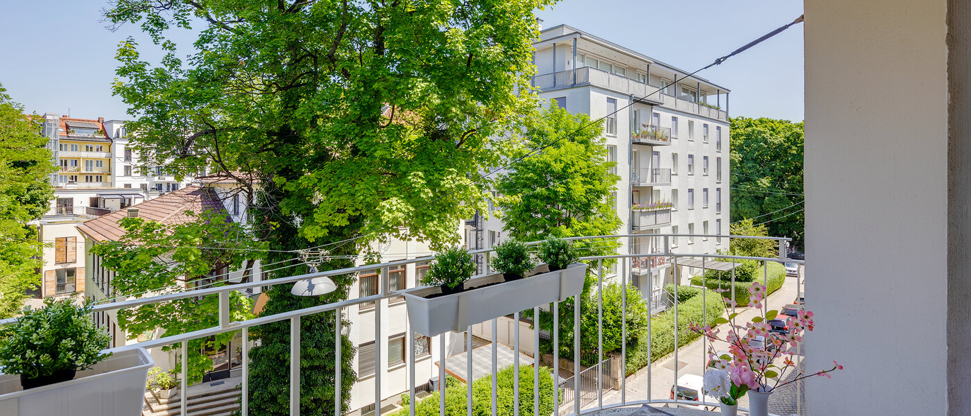 квартира München Schwabing (links der Leopoldstraße) 04 балкон 2407