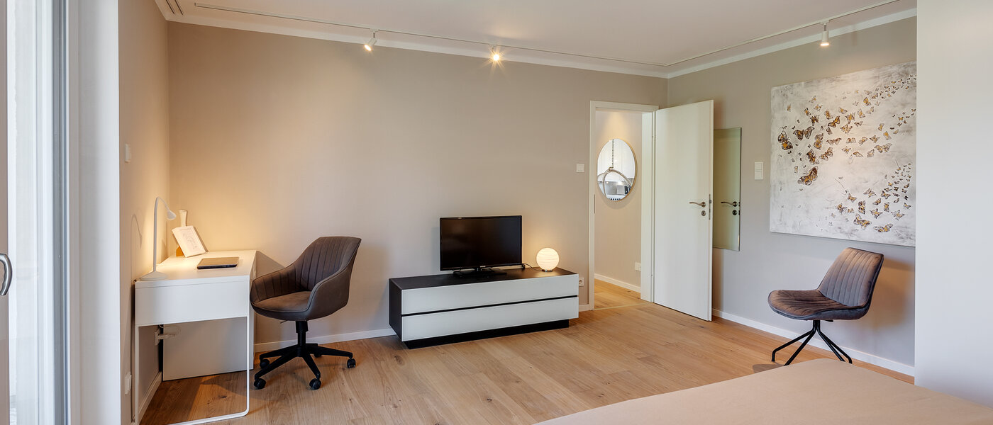 квартира München Schwabing (links der Leopoldstraße) 05 спальная комната 2407