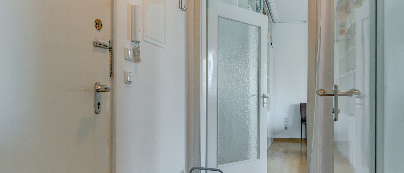 квартира München Schwabing (rechts der Leopoldstraße) 01 коридор 2486