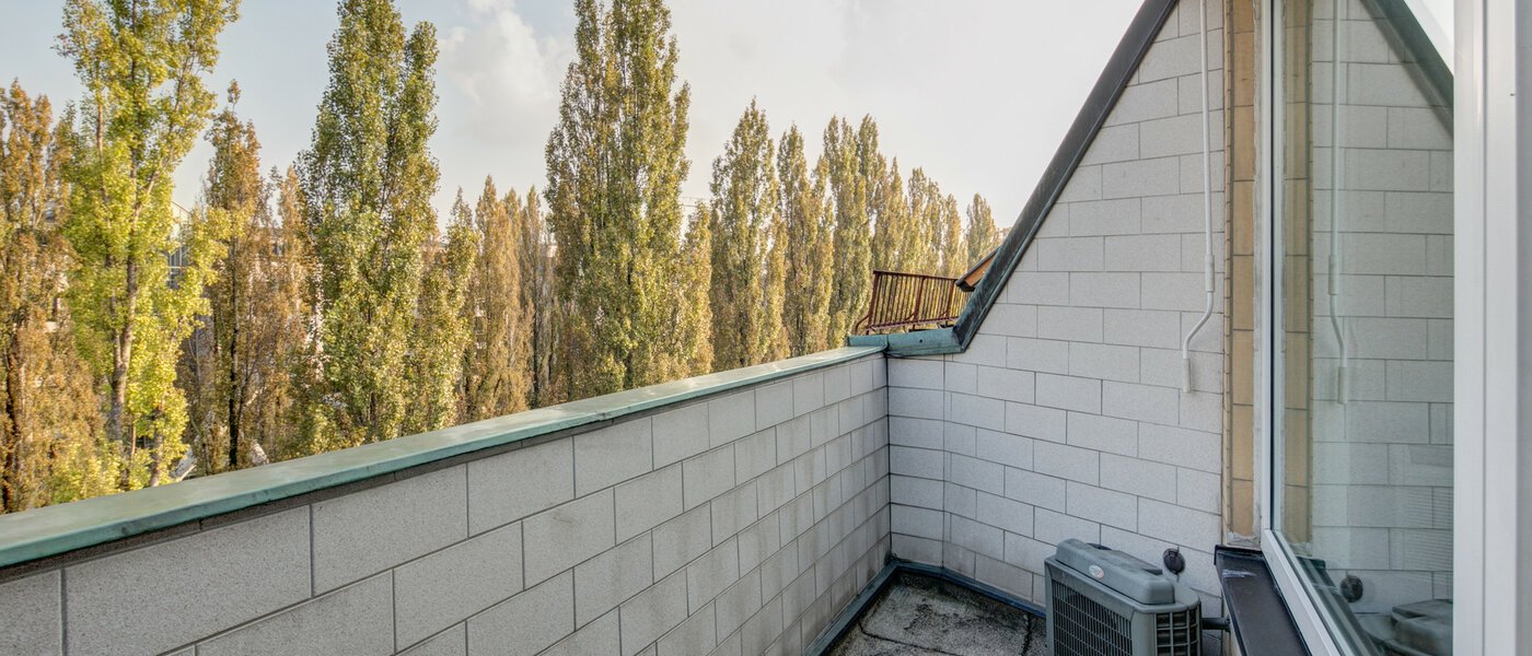 квартира München Schwabing (rechts der Leopoldstraße) 03 терраса 2486