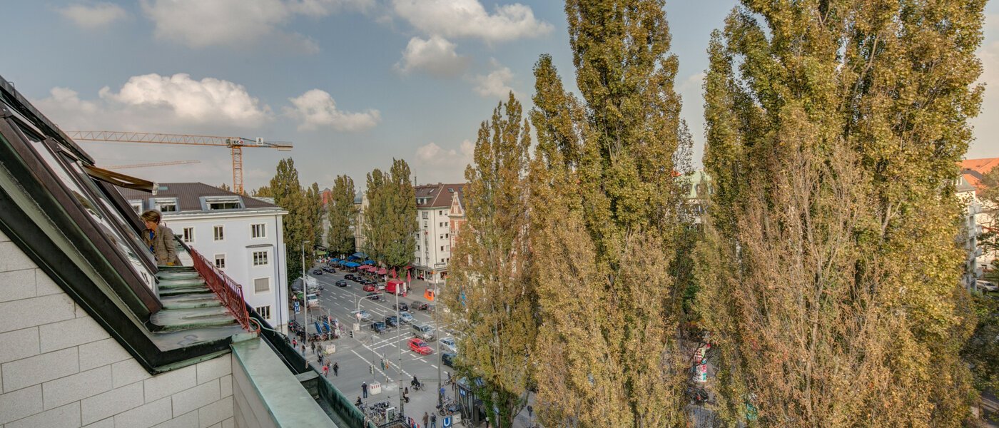 квартира München Schwabing (rechts der Leopoldstraße) 02 вид из окна 2486