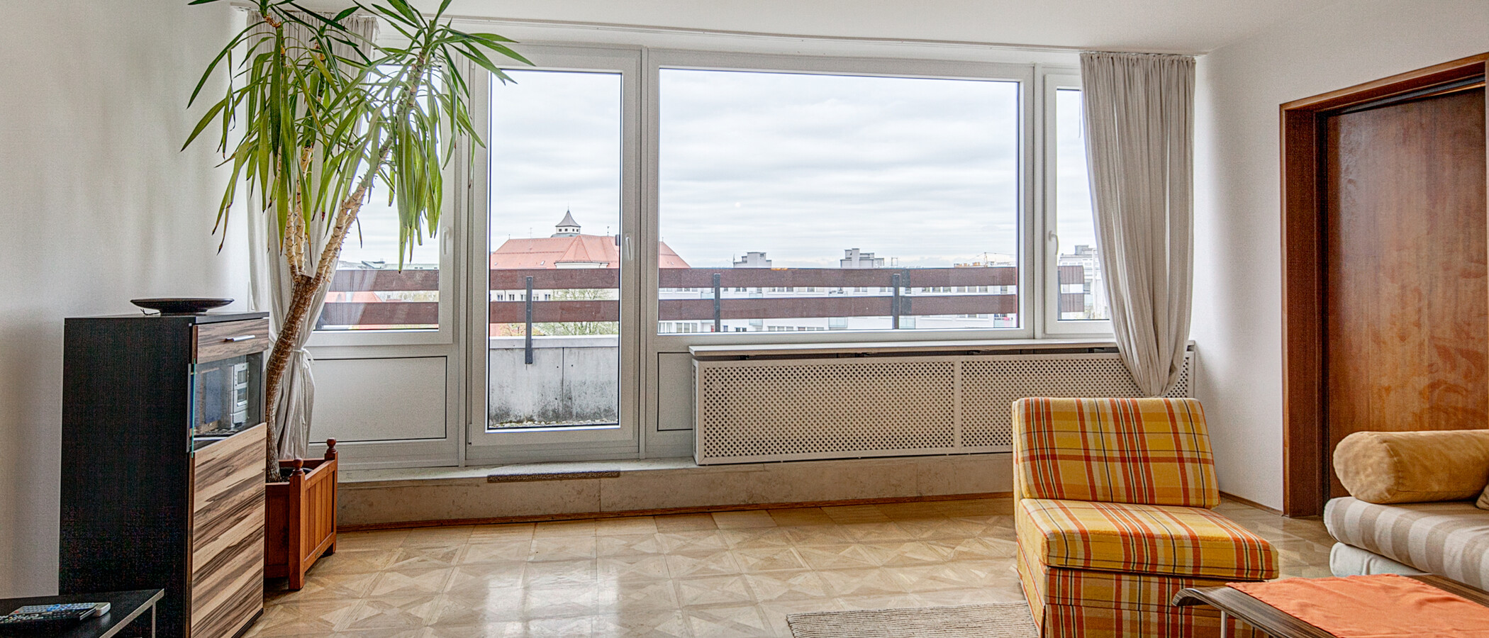 мансардная квартира München Maxvorstadt 02 гостиная 255