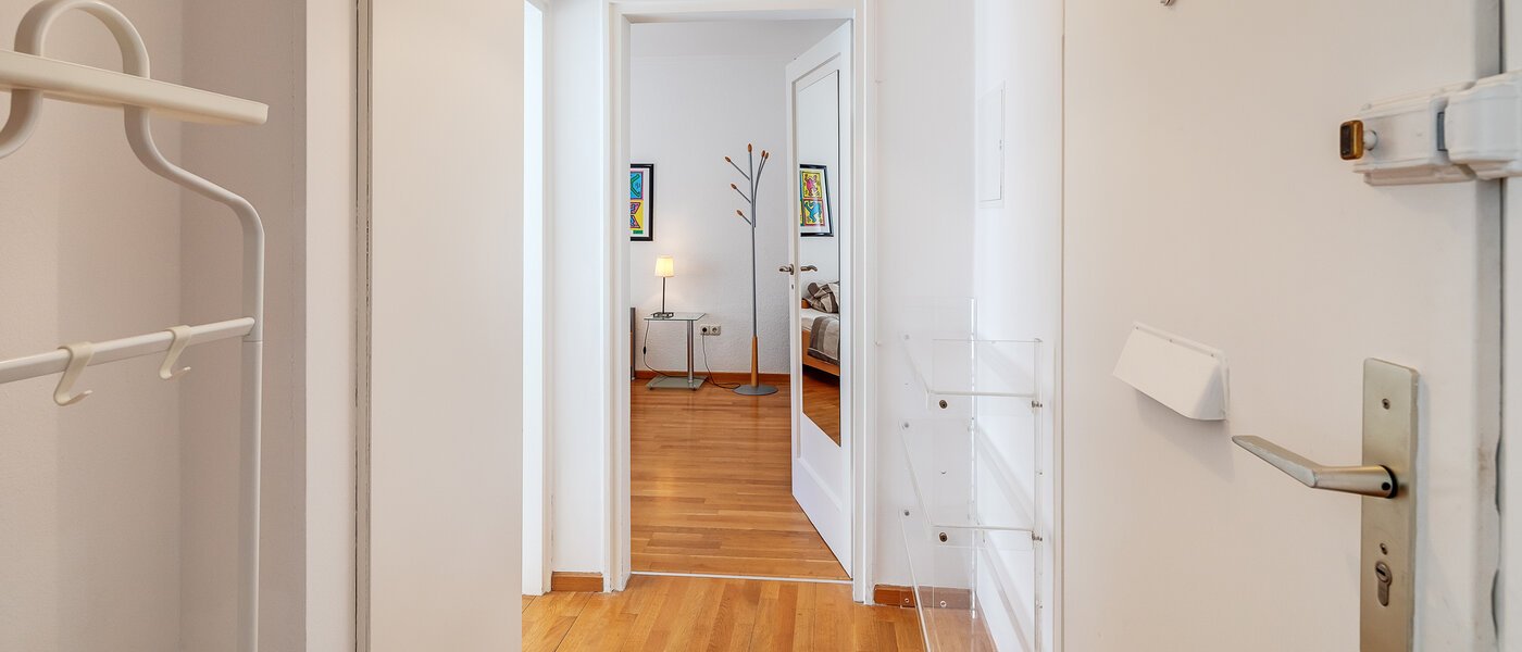 квартира München Schwabing-West (rund um den Hohenzollernplatz) 02 коридор 2568